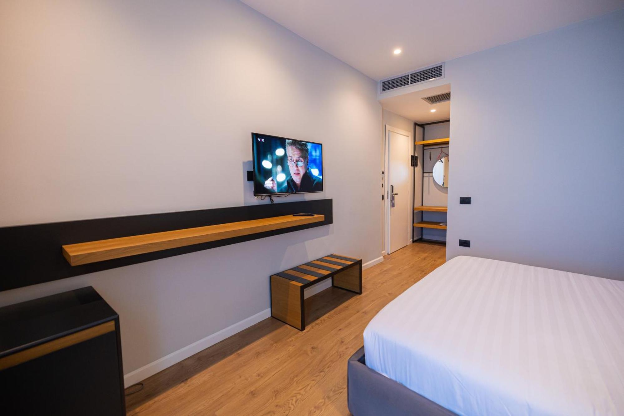 Duka Hotel Вльора Екстер'єр фото