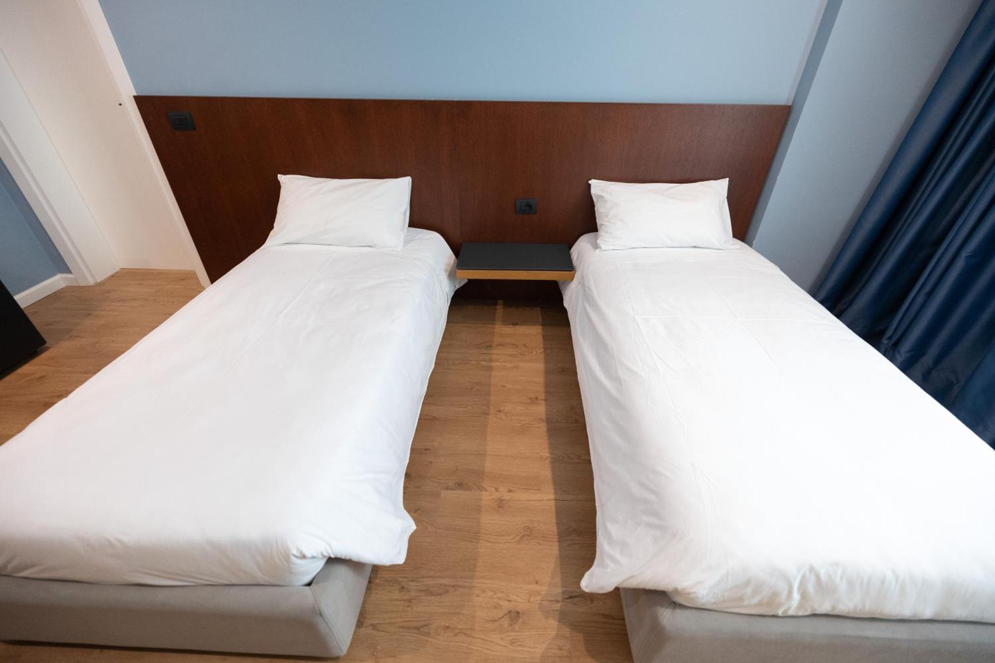 Duka Hotel Вльора Екстер'єр фото