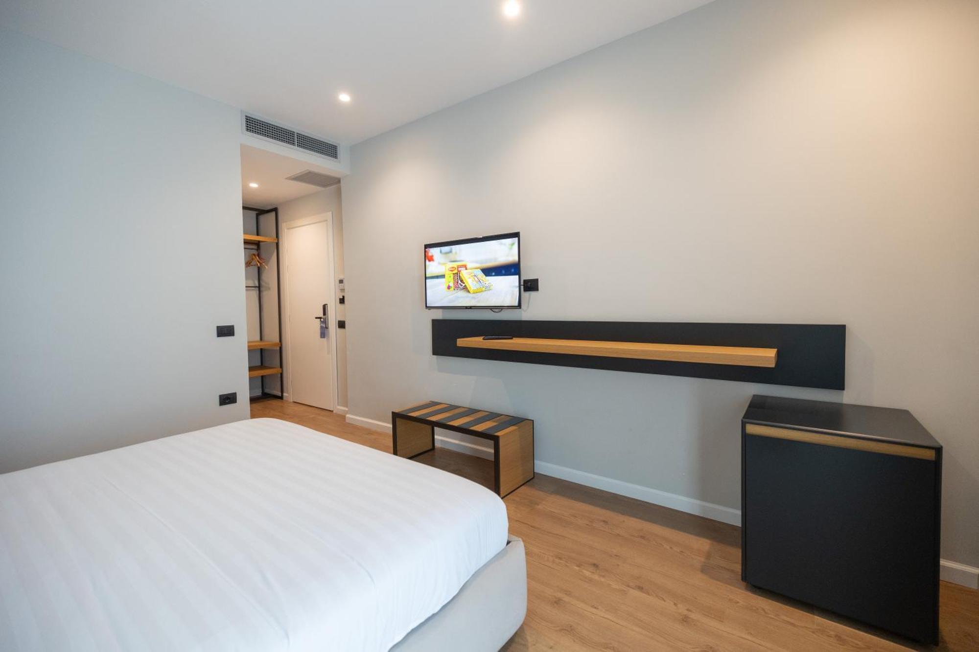 Duka Hotel Вльора Екстер'єр фото