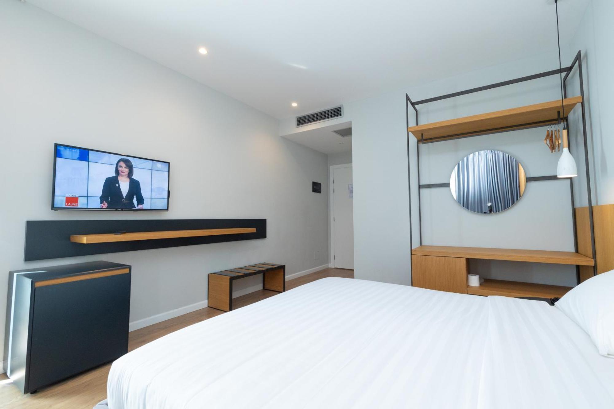 Duka Hotel Вльора Екстер'єр фото