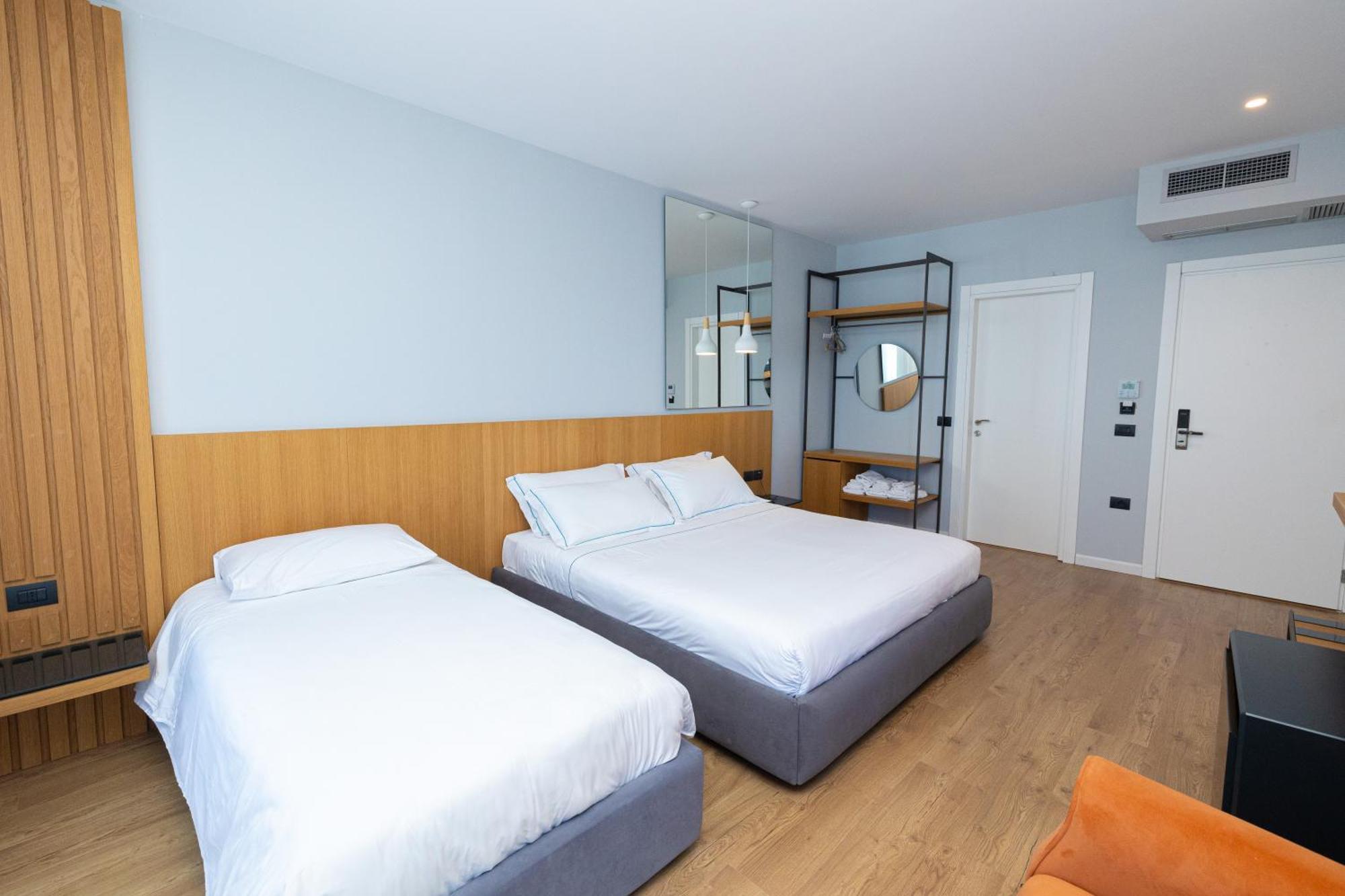 Duka Hotel Вльора Екстер'єр фото